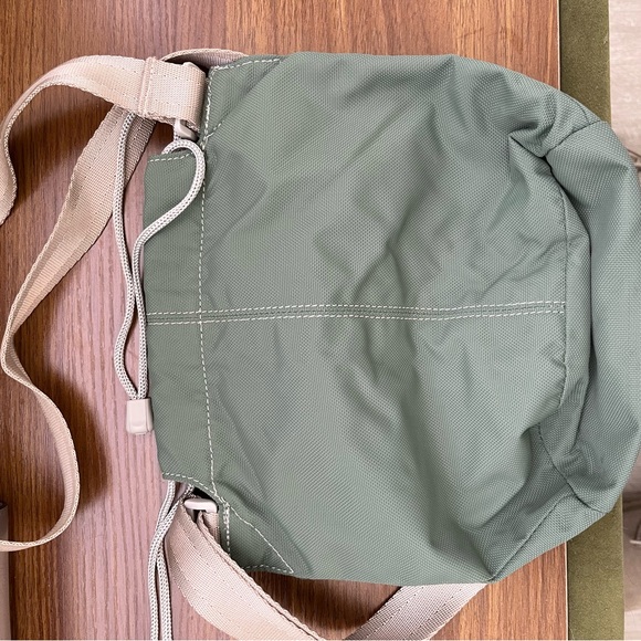 Overland crossbody bag - Picture 3 of 6